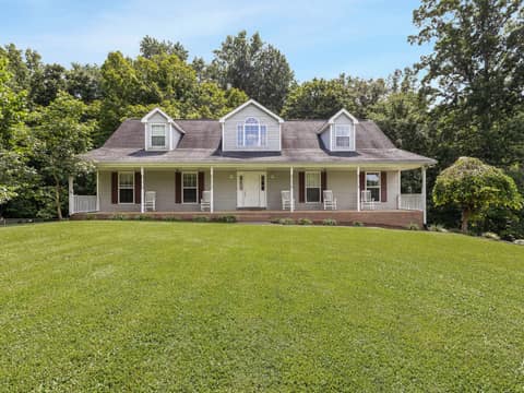 5221 Grand View Ln