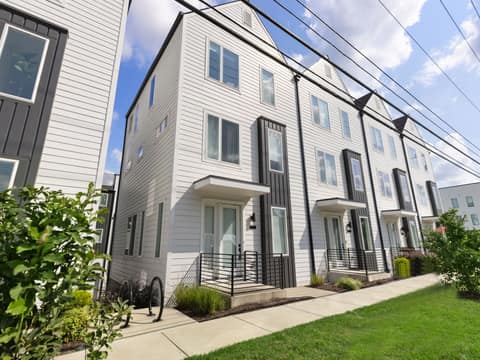 2204D Buena Vista Pike