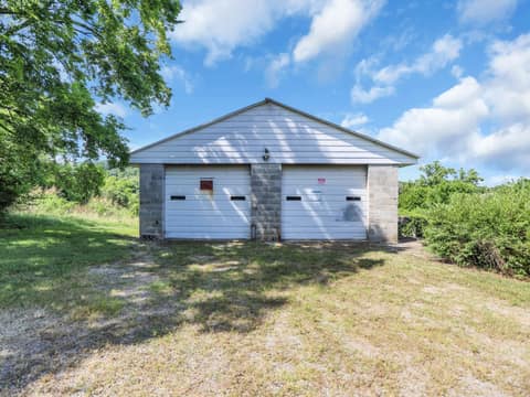 1274 Lowes Lane photo 4
