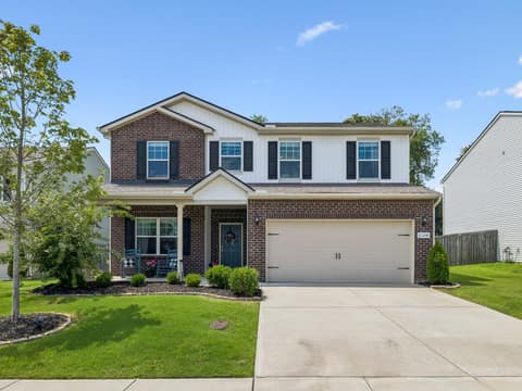 2124 Houston Bnd, E